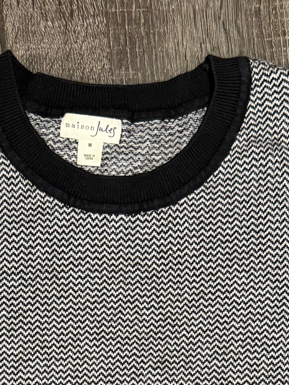Maison Jules Black & White Chevron Knit Tee with Contrasting Trim - Picture 3 of 10
